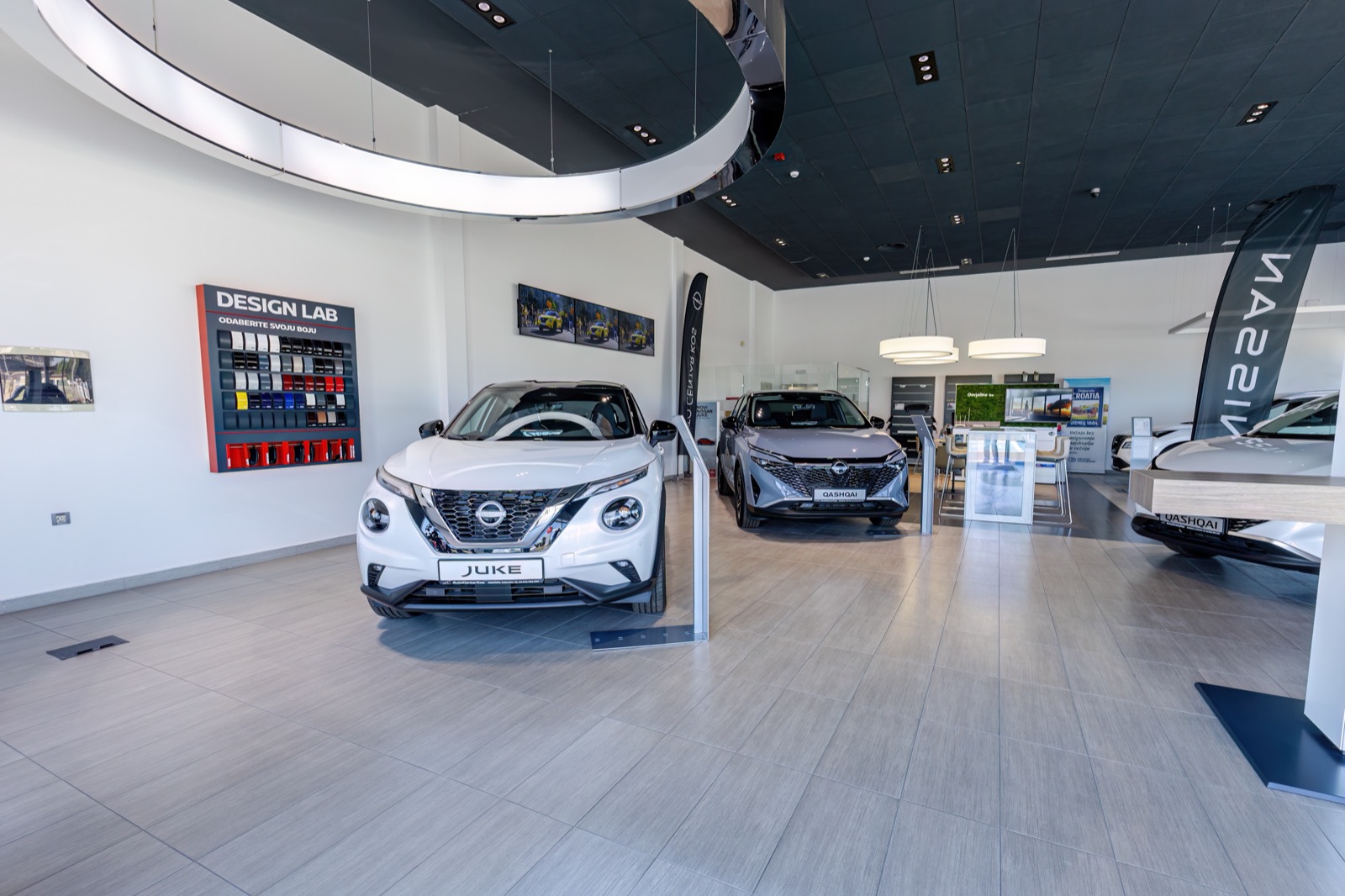 Izložbeni salon Auto centra Kos