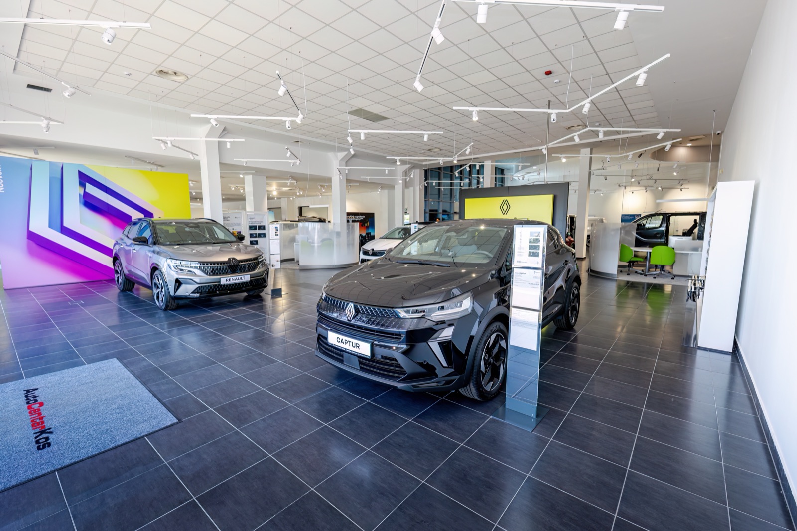 Izložbeni salon Auto centra Kos