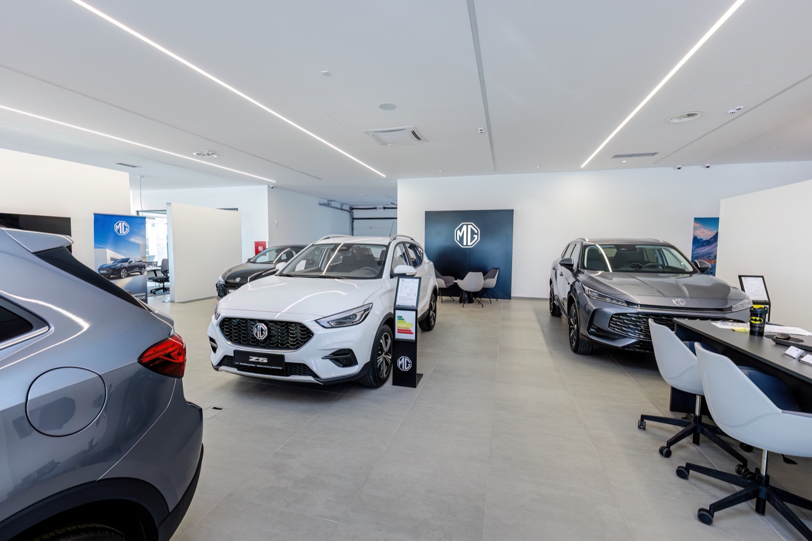 Izložbeni salon Auto centra Kos